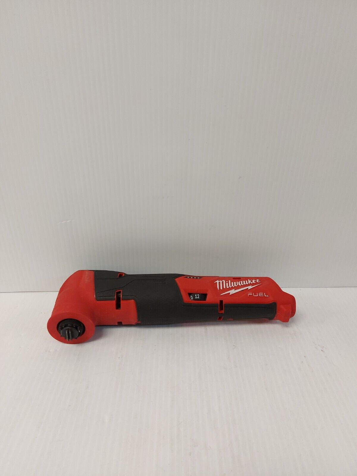 (N83536-13) Milwaukee 2526-20 Multi Tool