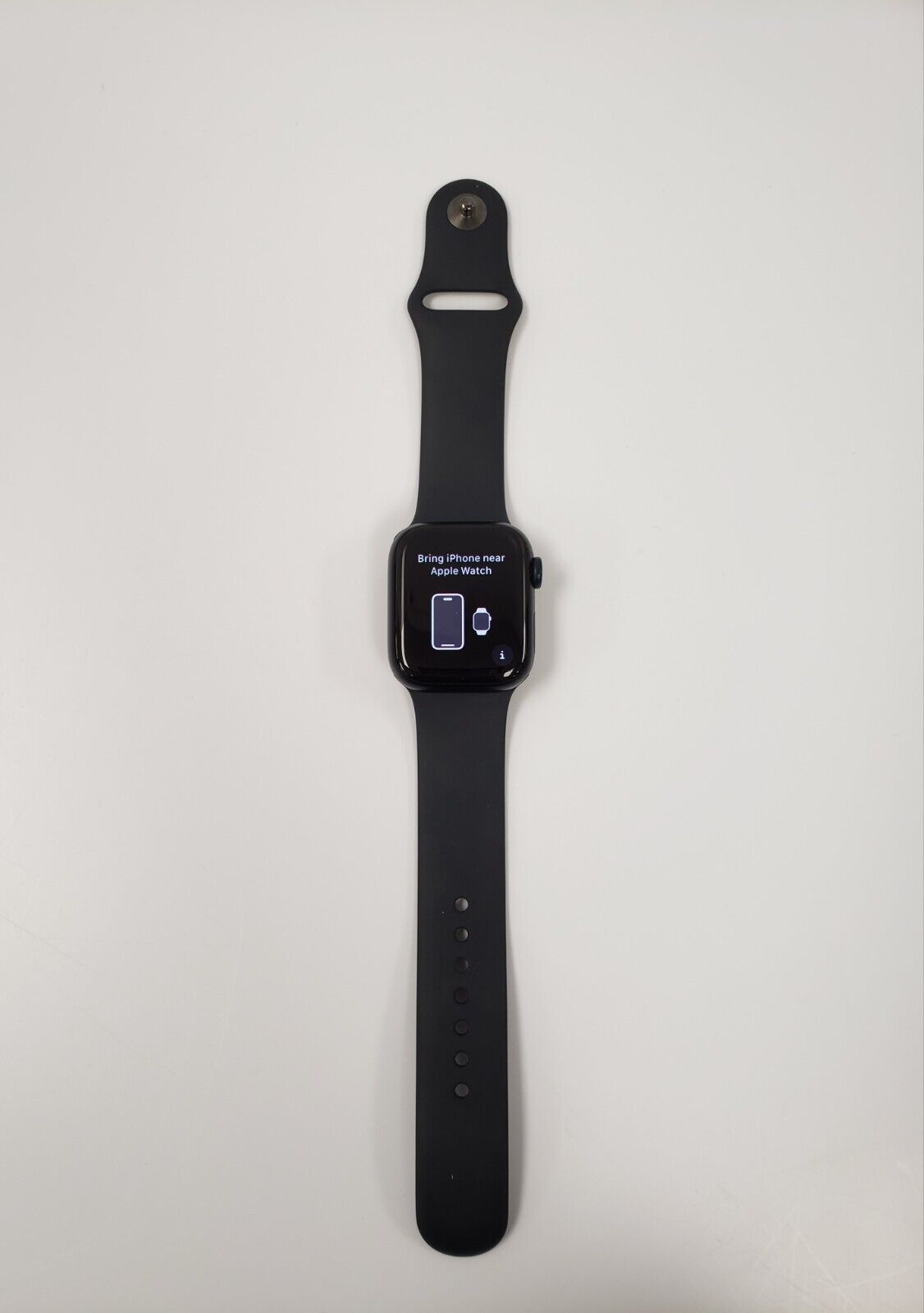 (63400-3) Apple A2473 Smart Watch