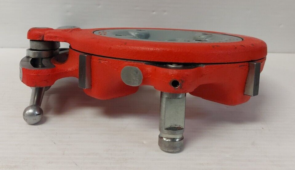 (N82328-1) Ridgid Tools NO.811A Universal Quick Opening Right Oiling Die Head