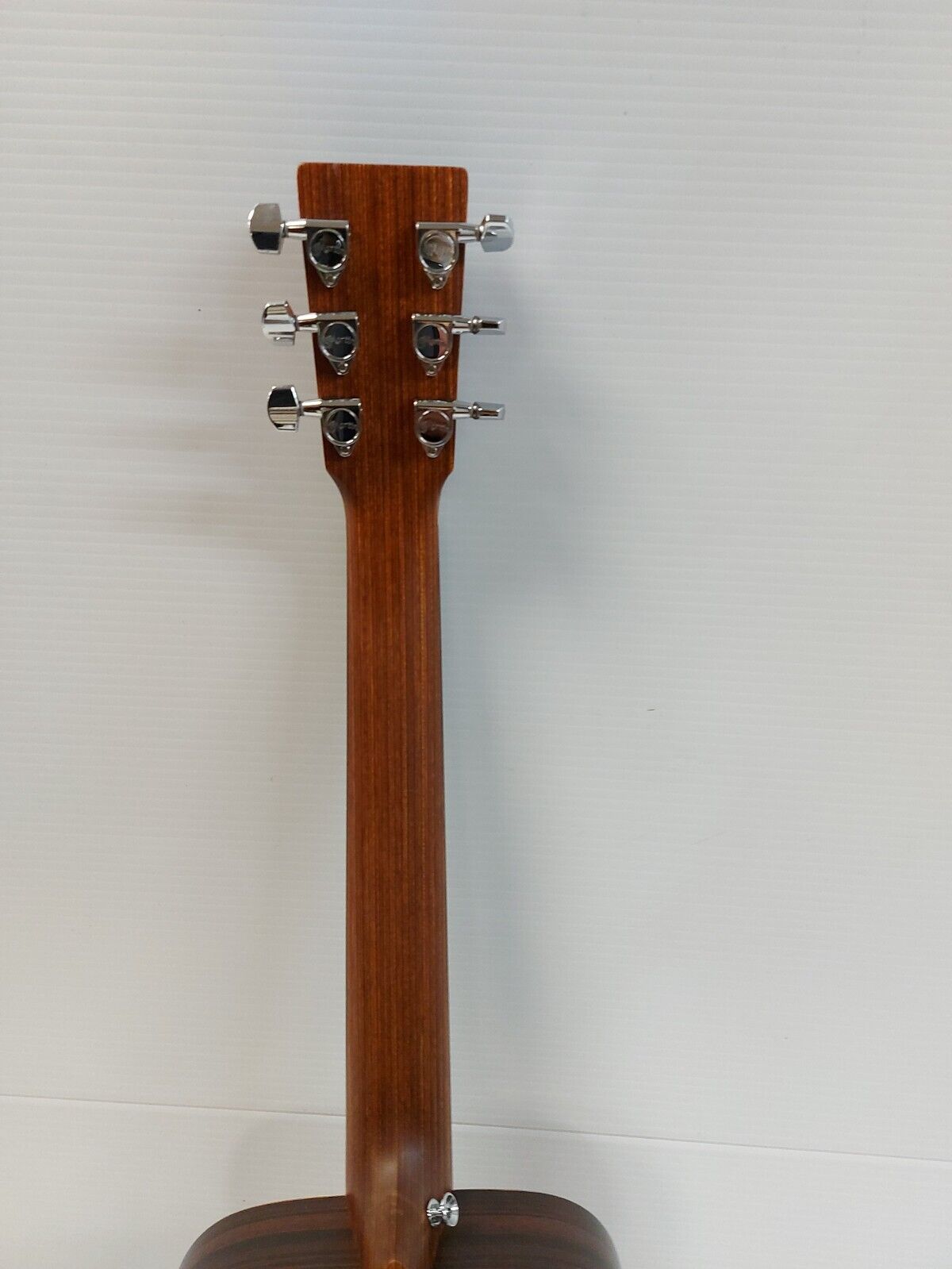 (N83619-1) Martic & Co LXIRE Guitar