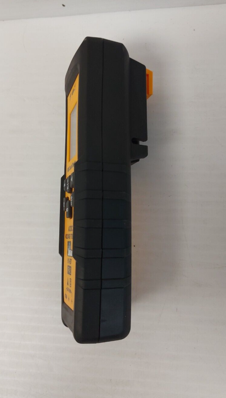 (N82192-3) Ideal Industries IP42 61-557 AC/DC Volt Tester