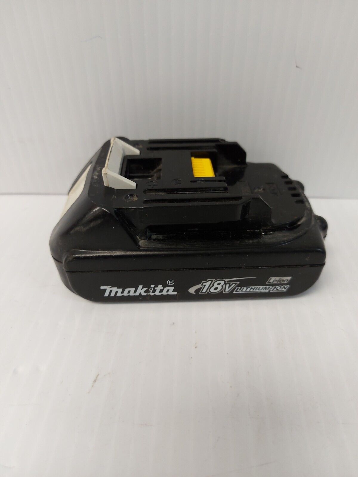 (N83714-1) Makita LXPH01 Drill Set