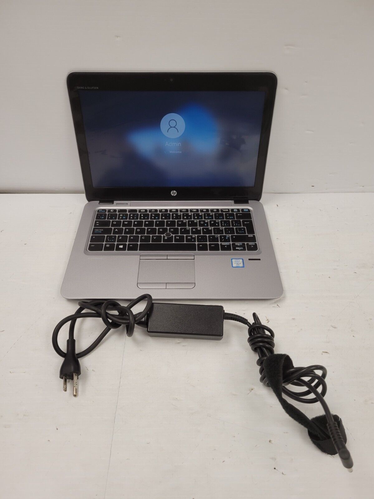 (60323-1) HP Elitebook 820G3 Laptop