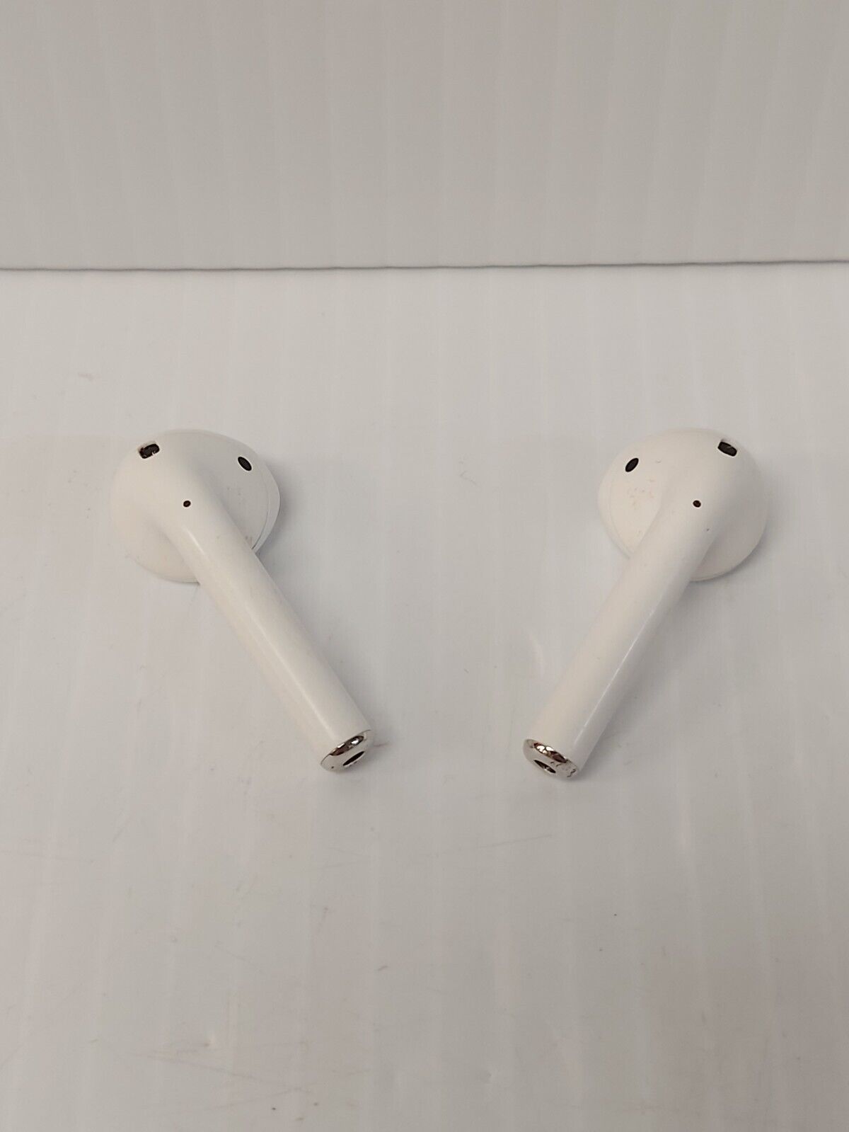 N71861-1) Apple A1938 Airpods – Product Deliveries