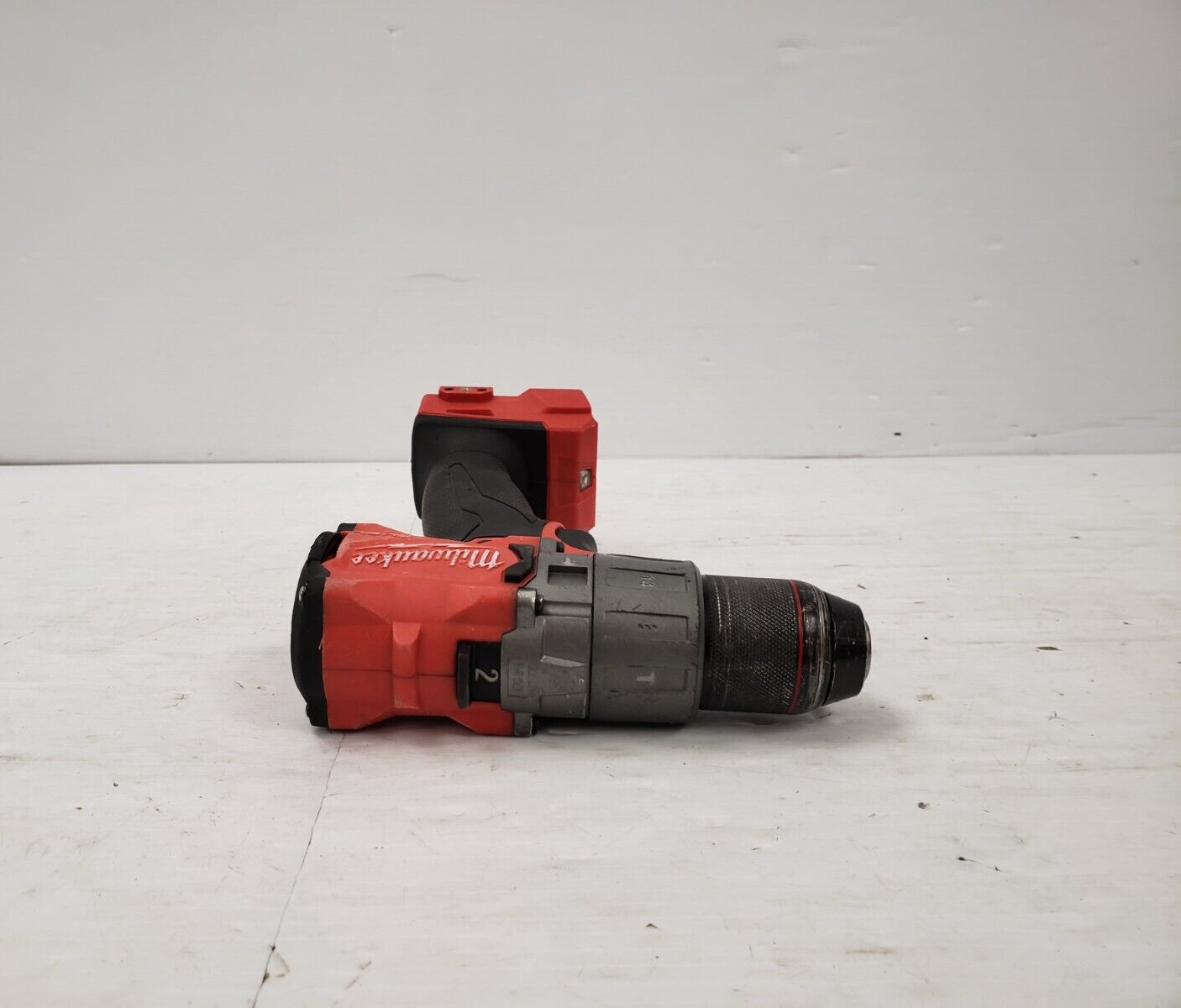 (66733-3) Milwaukee 280420 Hammer Drill