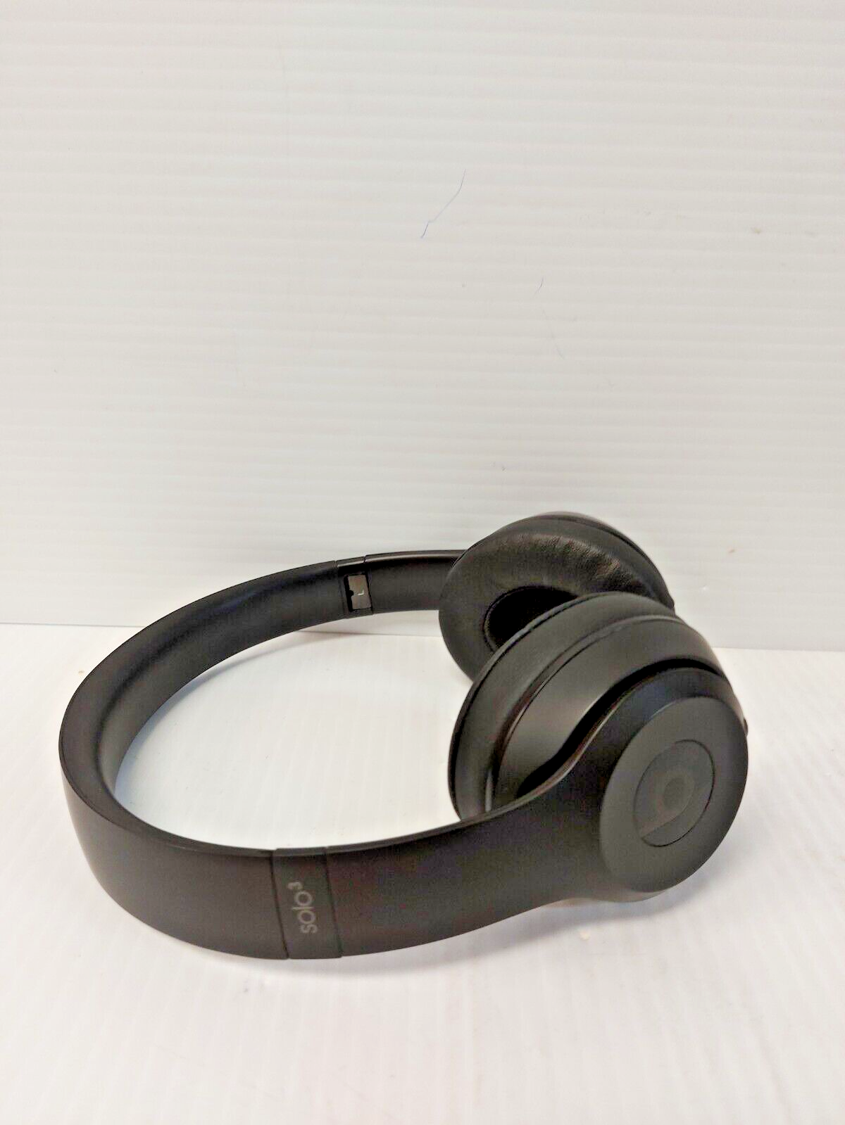 (N85775-1) Beats A1796 Headphones