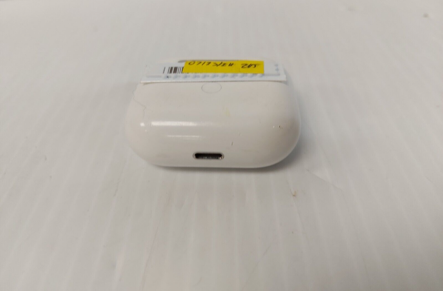 (N83942-3) Apple A2566 Airpod 2nd Gen