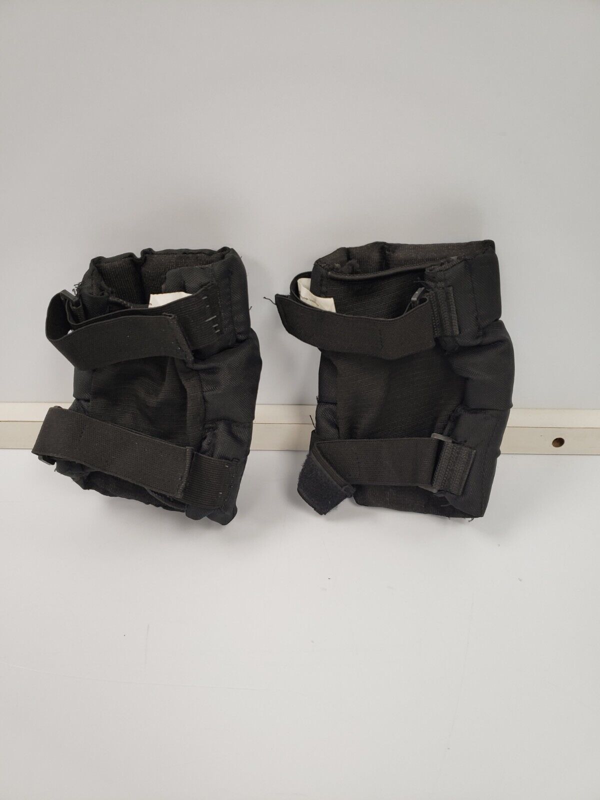 (68239-8) Bravo Sports Roller Blade Pads-Size M/L