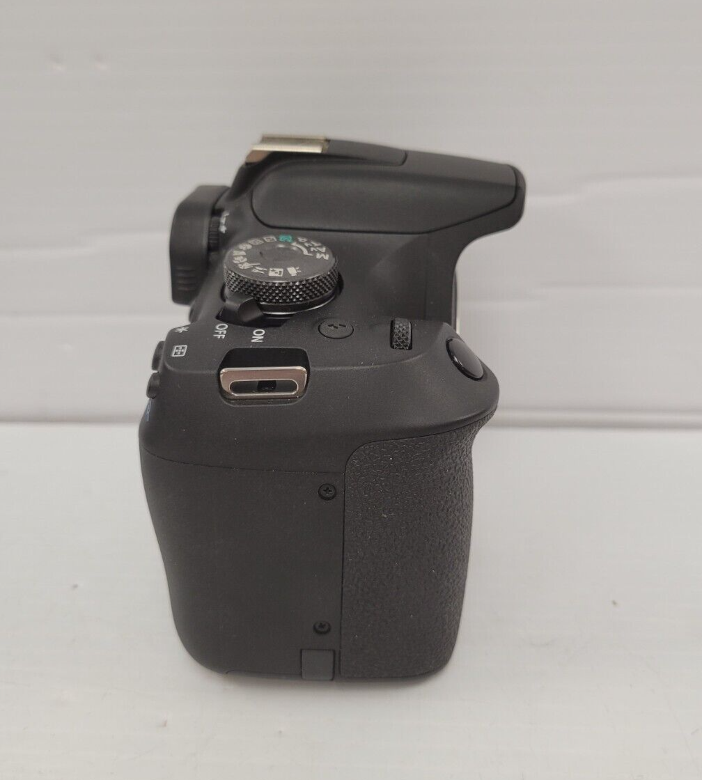 (56522-1) Canon EOS2000D DSLR Camera Body