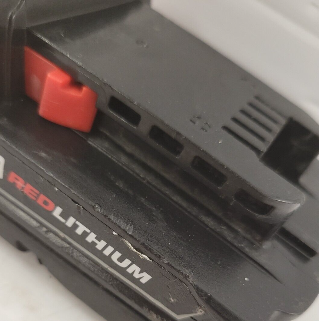 (62315-3) Milwaukee 48-11-1815 Battery