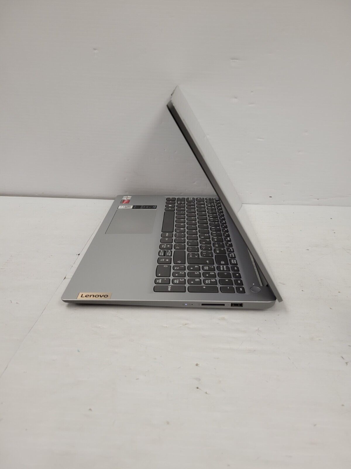 (57217-3) Lenovo MP21-T988 Laptop