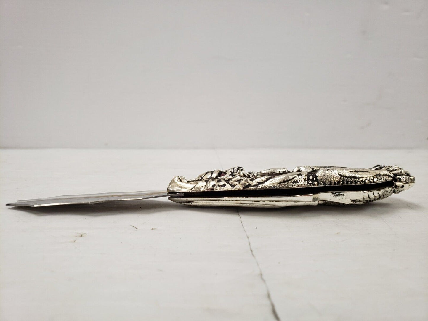 (I-35849) Franklin Mint The Goddess Of The Moon Knightstone Collection Knife