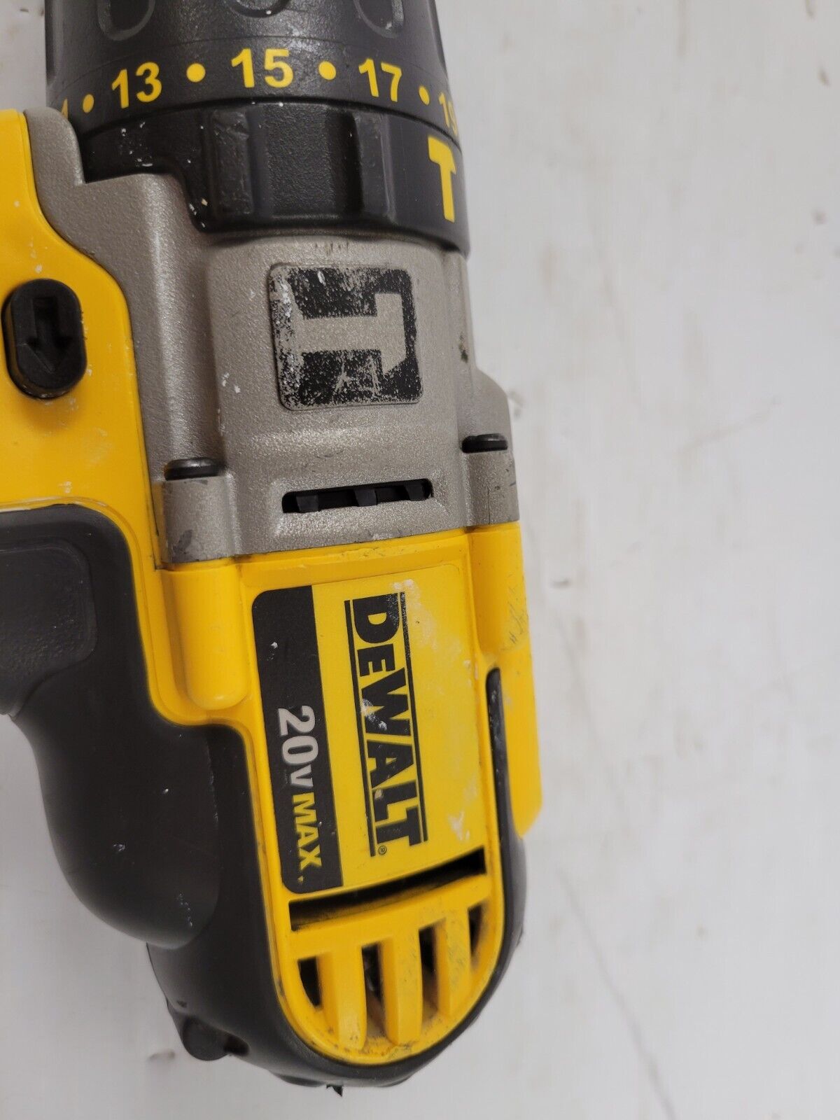 (69019-2) Dewalt DCD985 Drill