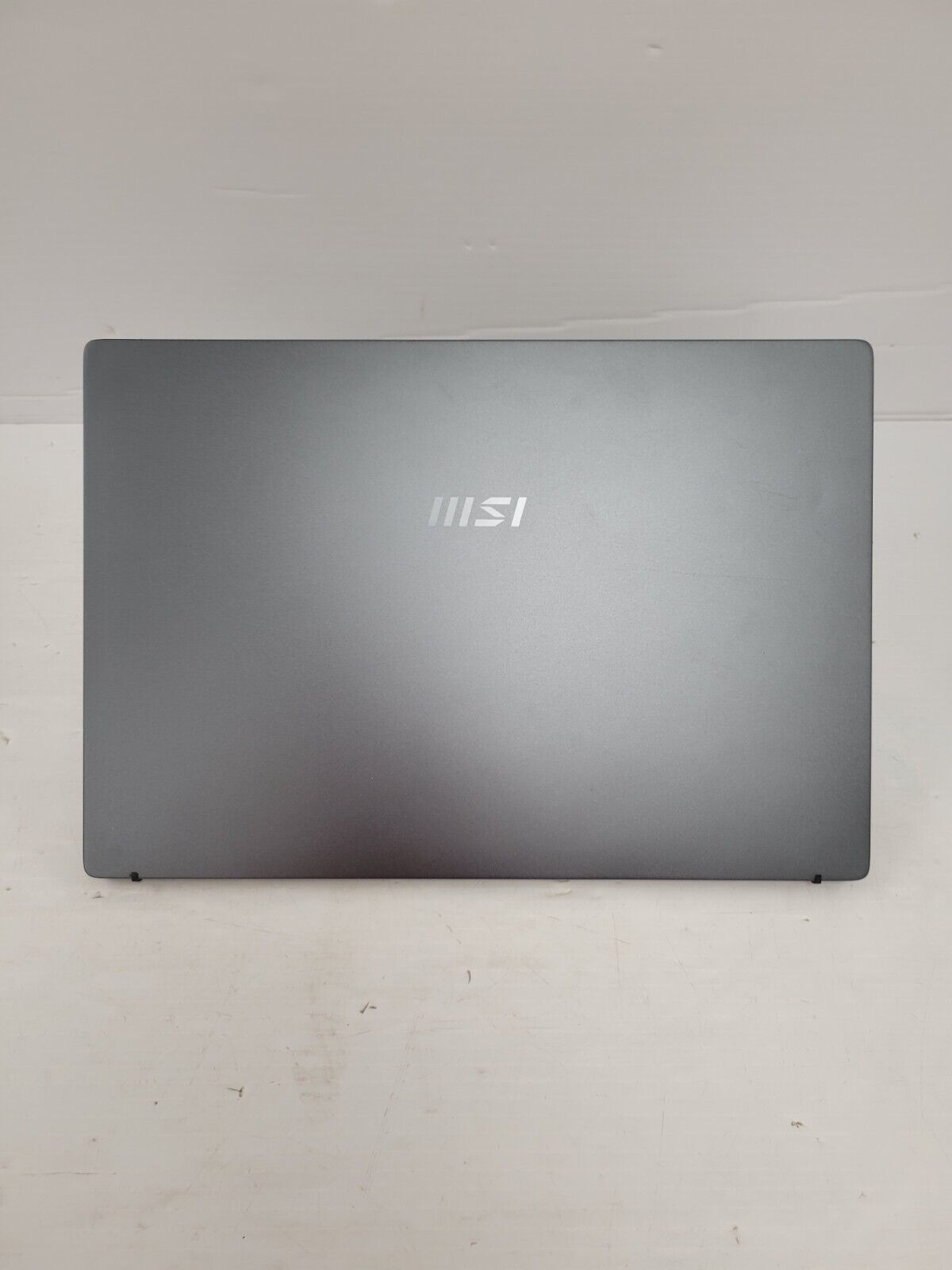 (62194-1) MSI B10MW-486U Laptop