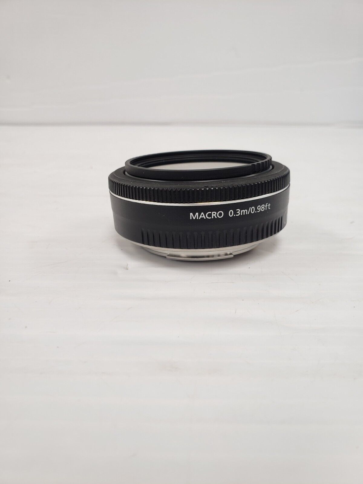 (I-35805) Canon 40mm Lens