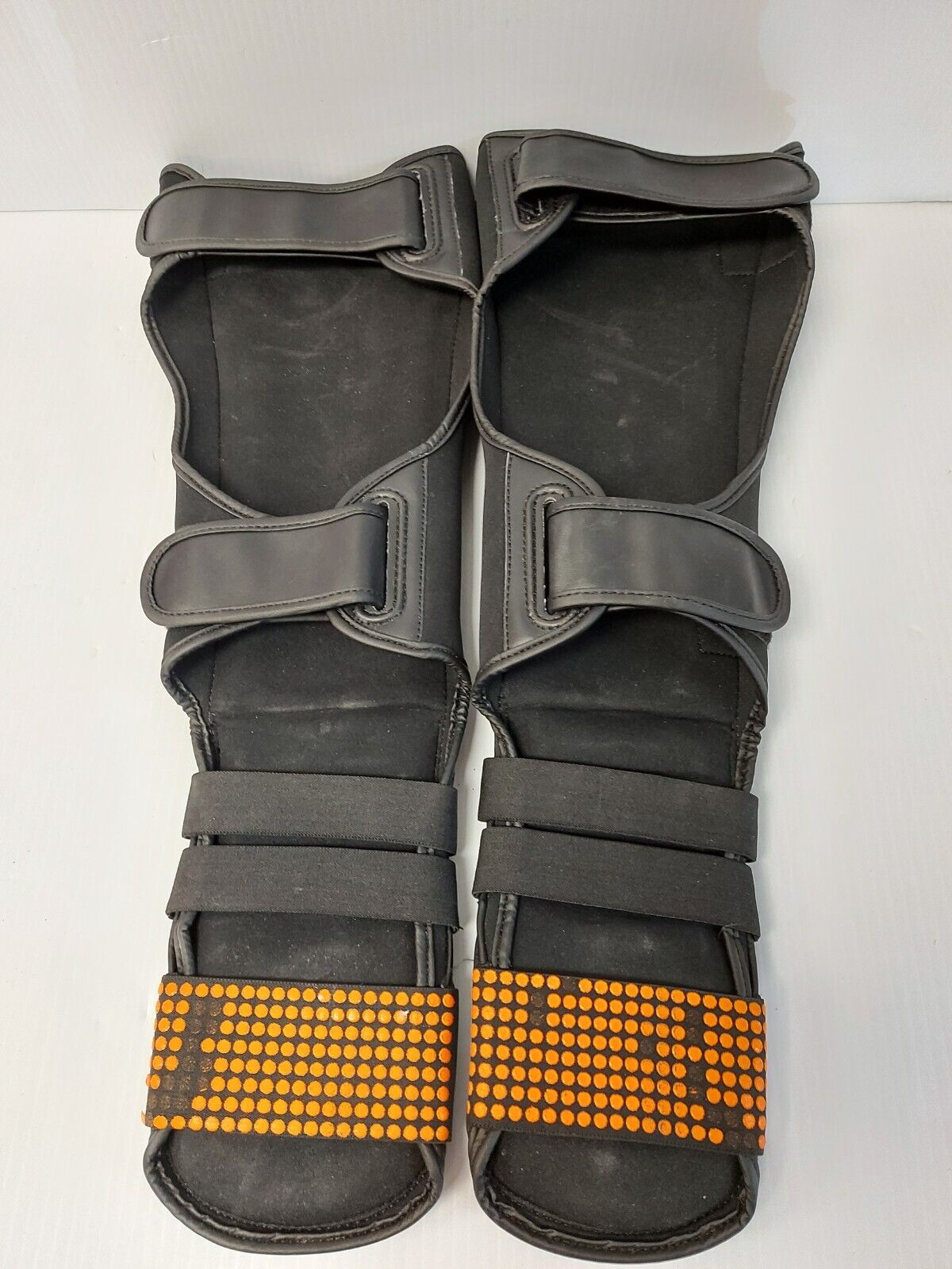 (N83697-2) Meister MMA Gel Shin Pads