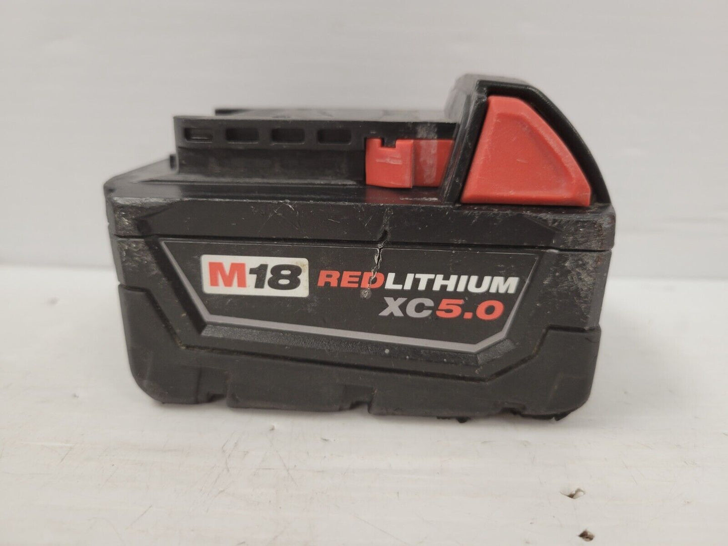 (62373-8) Milwaukee 48-11-1850 Battery