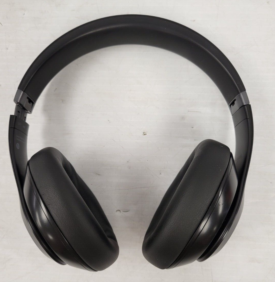 (57448-1) Beats Studio Pro Headphones