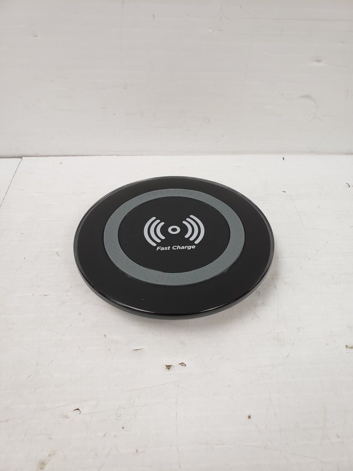 (67985-1) Hypergear 15652 Wireless Charger