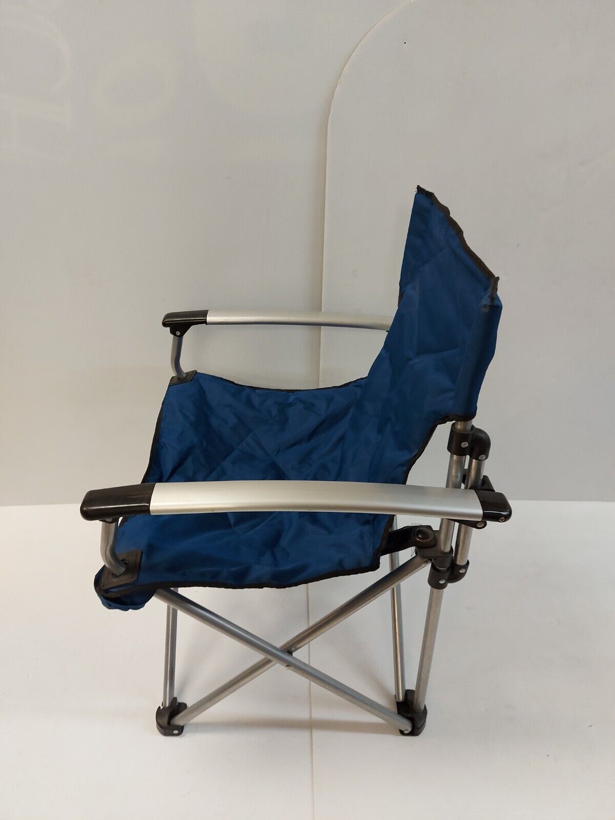 (N82262-2) Unbranded Camping Chair