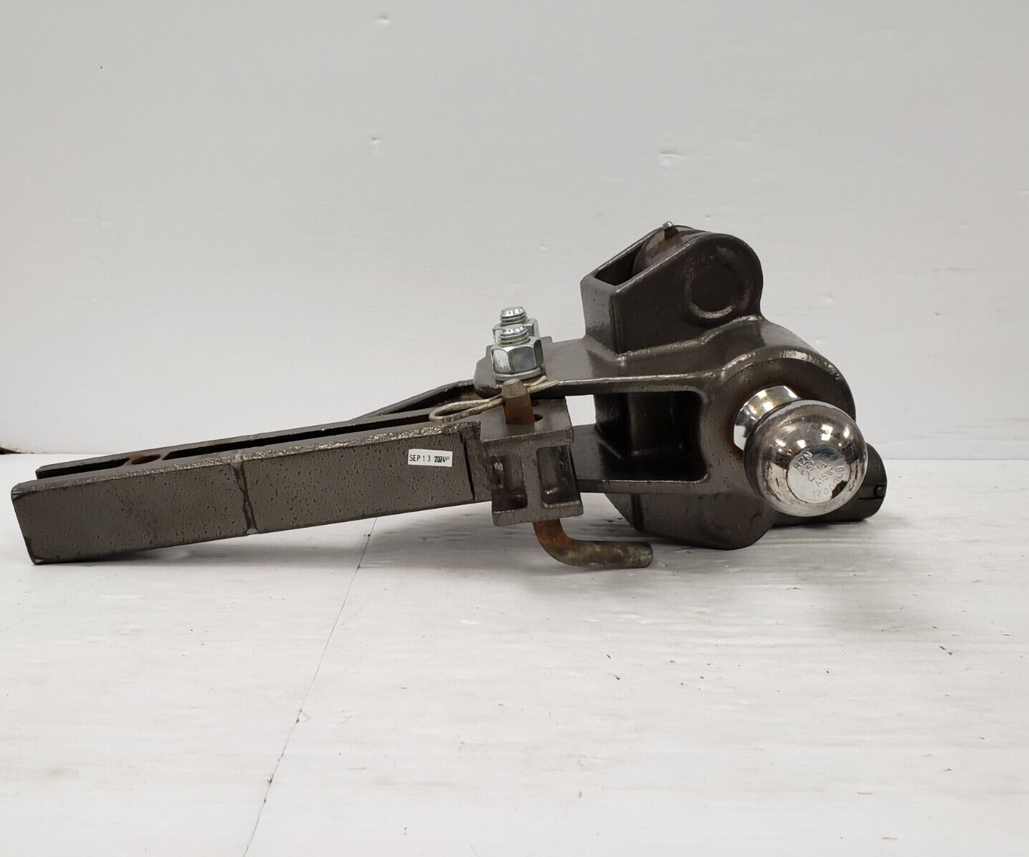 (64466-1) No Name Ball Hitch