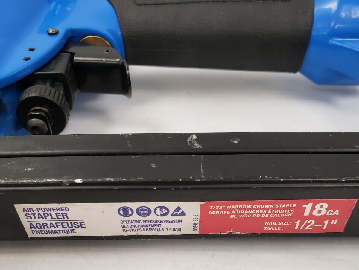 (57321-2) Agrafeuse pneumatique Mastercraft 058-8132-2