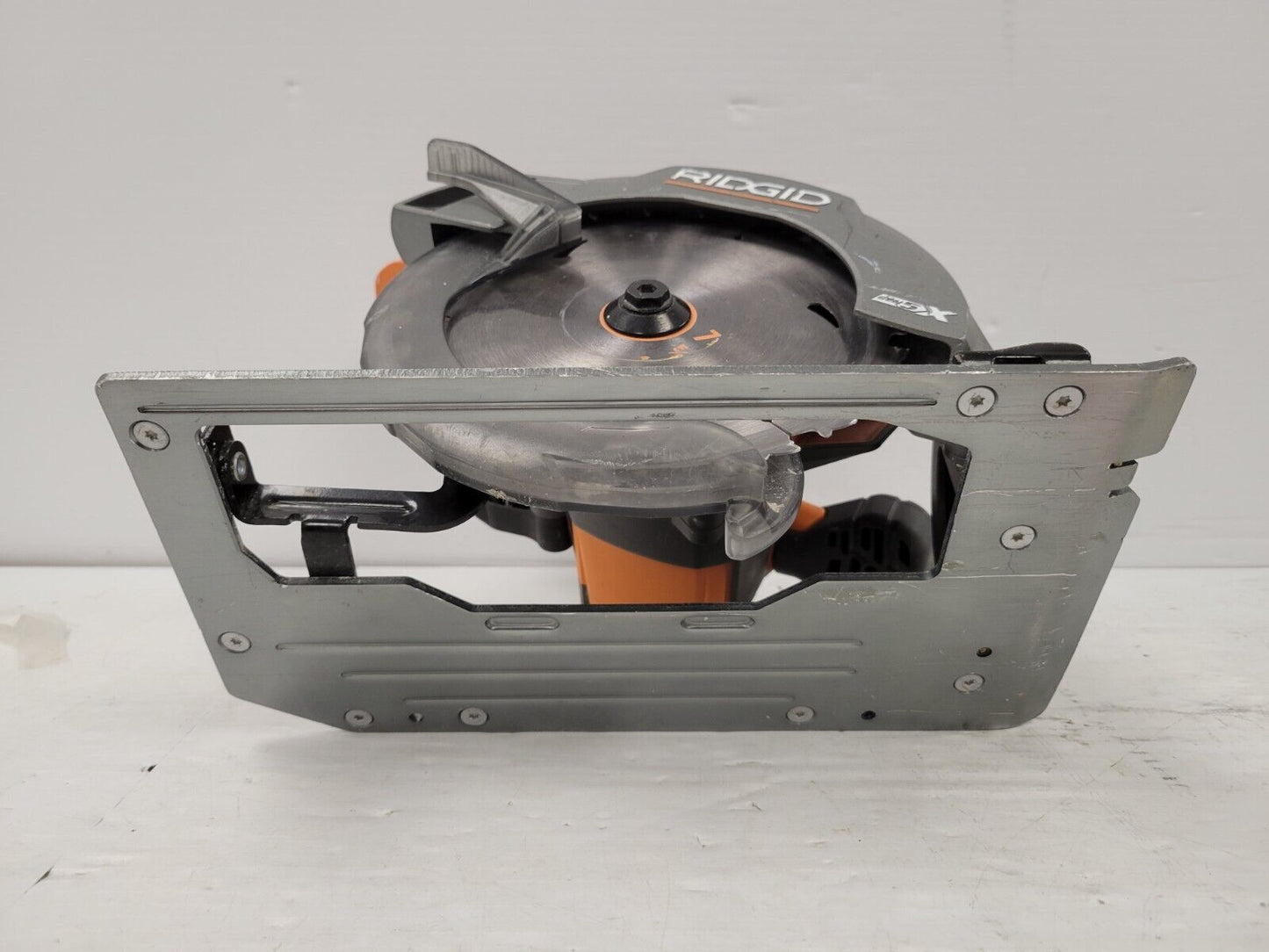 (62621-1) Ridgid R8652 Circular Saw