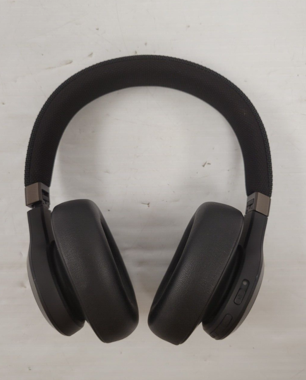 (66471-1) JBL 650BTNC Headphones