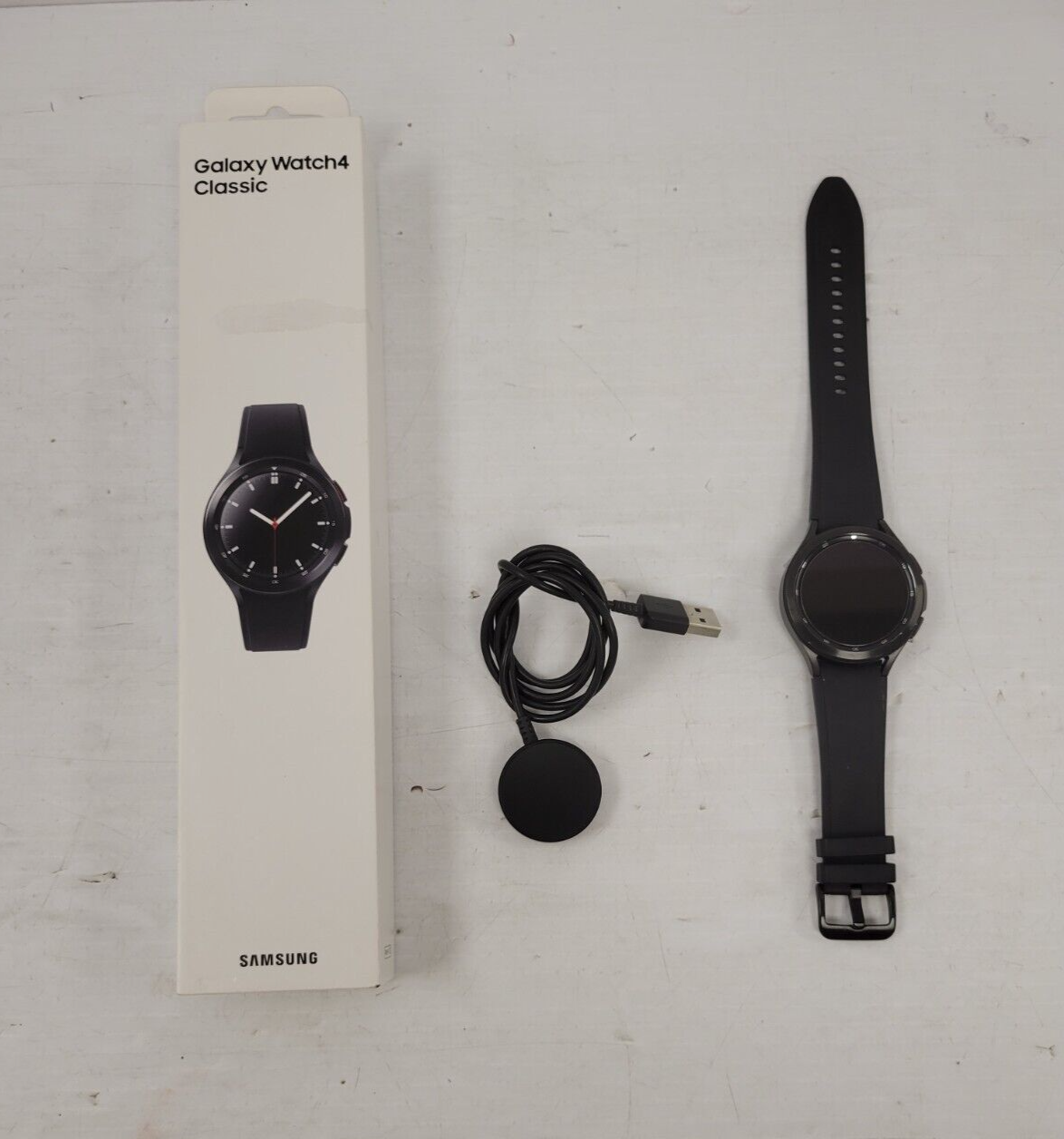 (56872-1) Samsung SM-R8951 Galaxy Watch 4 Classic