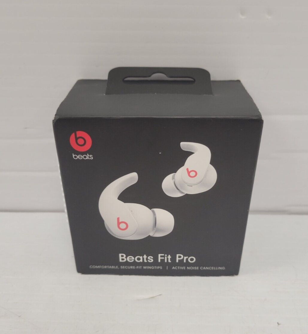 (67027-4) Beats MK2F3LL/A Earbuds