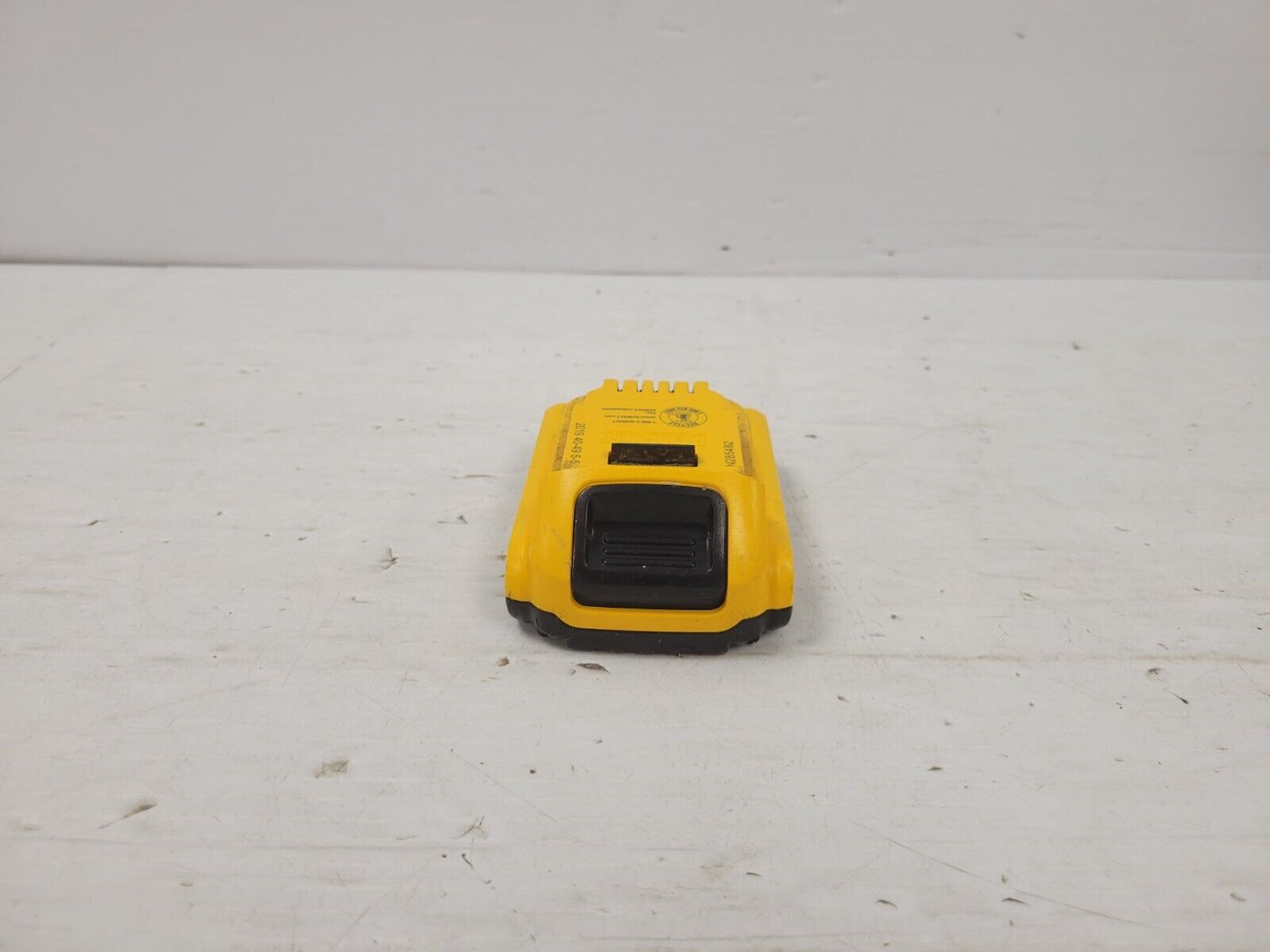 (69019-2) Dewalt DCD985 Drill