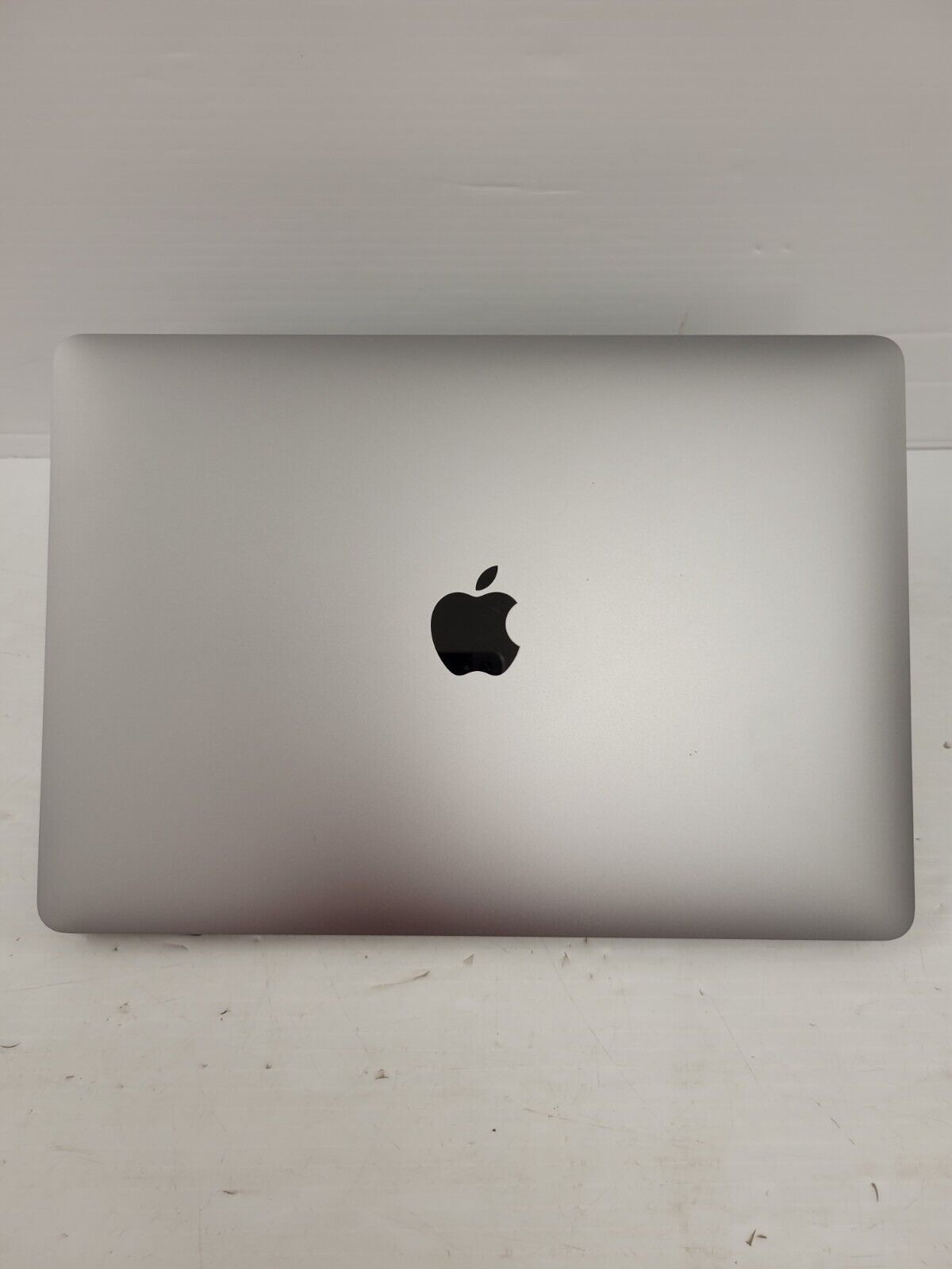 (61048-2) Apple A2337 Laptop (2020)