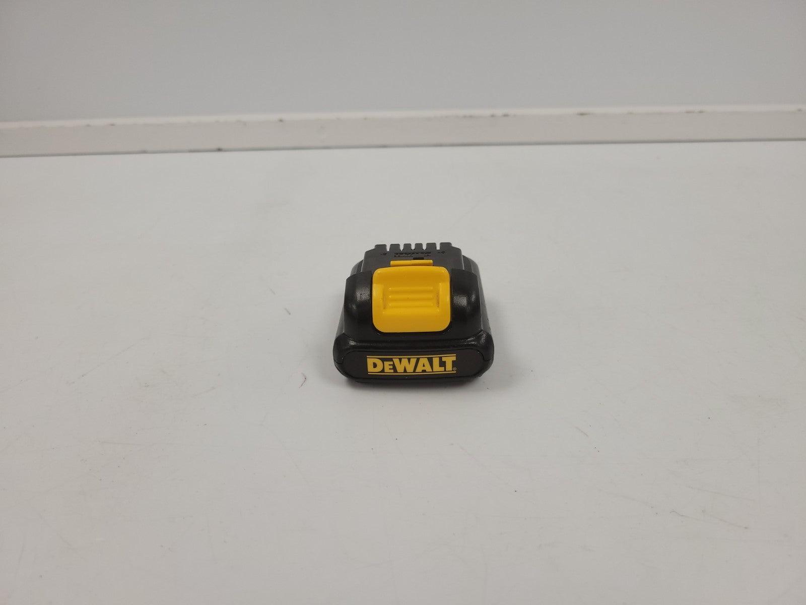 46900977