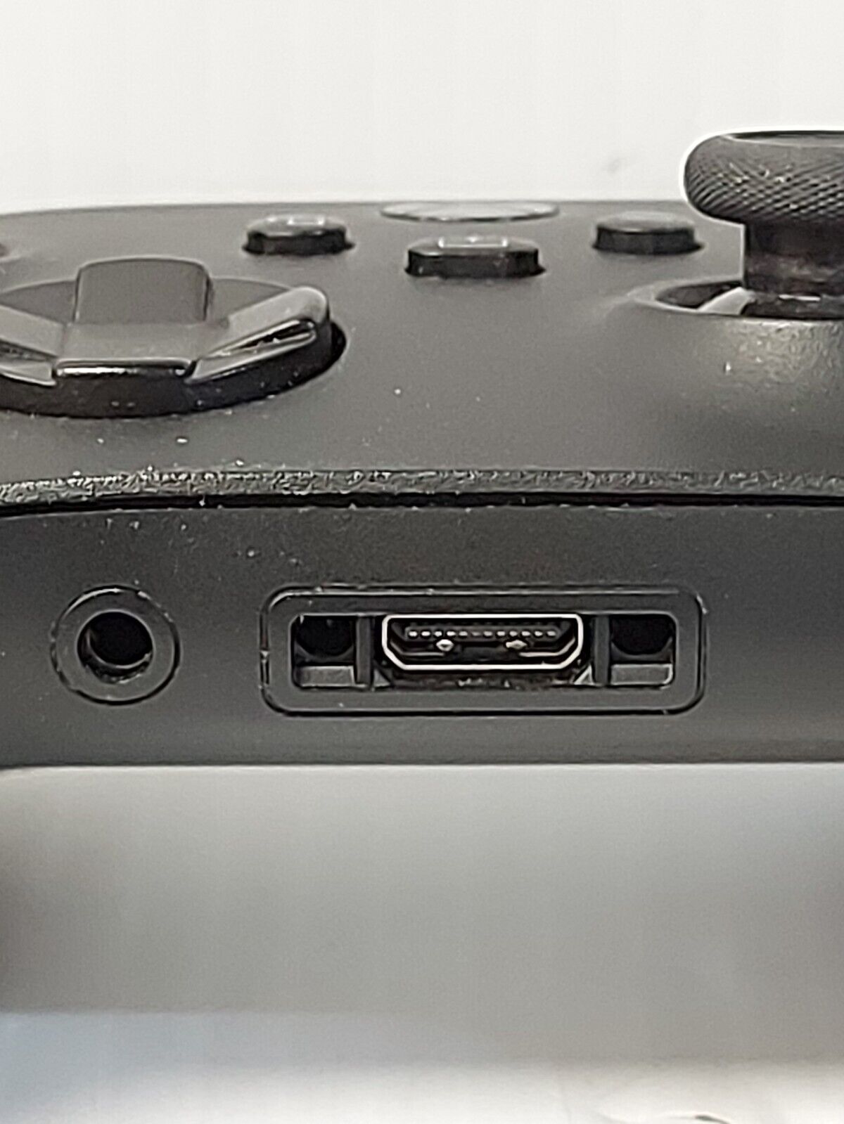 (N81528-3) Microsoft Xbox One Controller