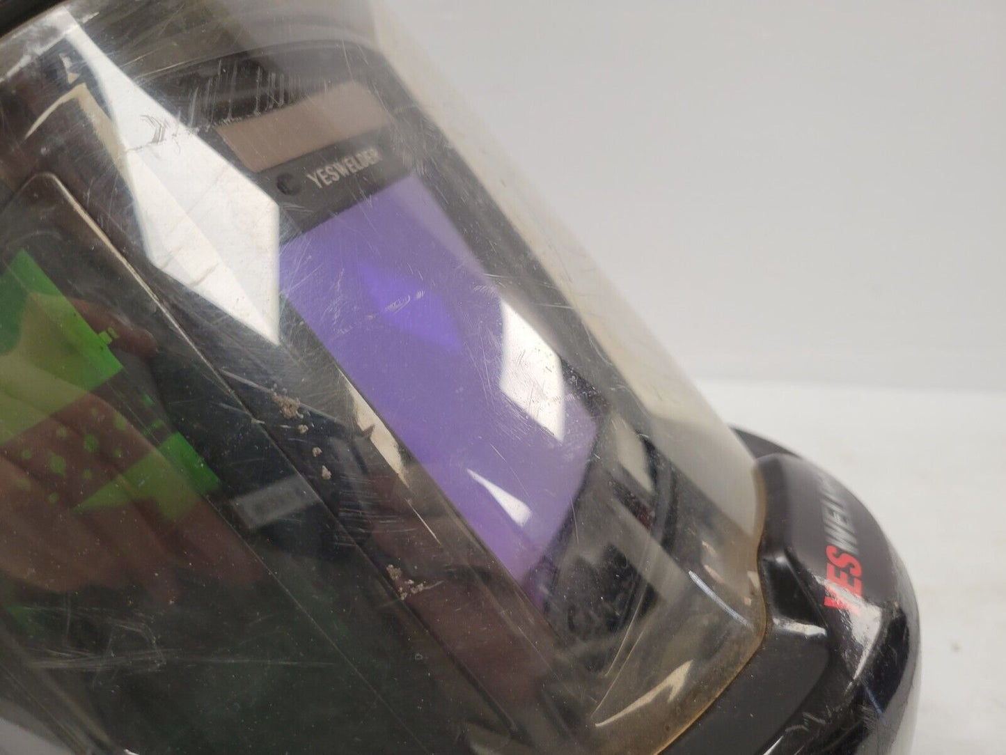 (64642-5) Yes Welder LY800D Welding Helmet