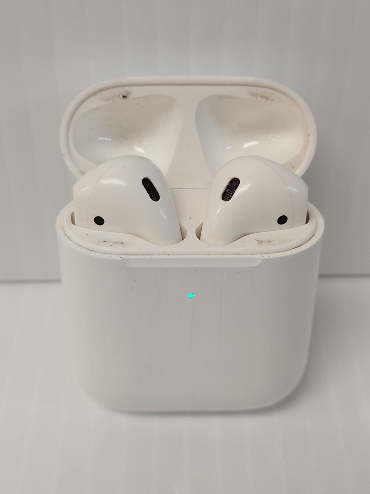 (N71861-1) Apple A1938 Airpods