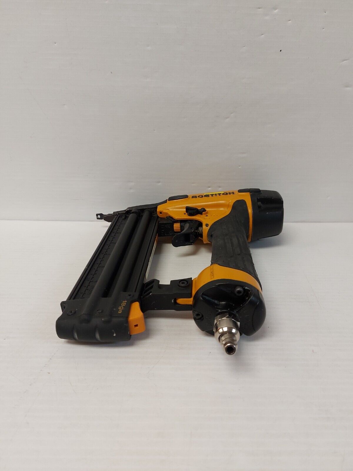 (N81233-2) Bostich BT1855 18Ga Brad Nailer in case