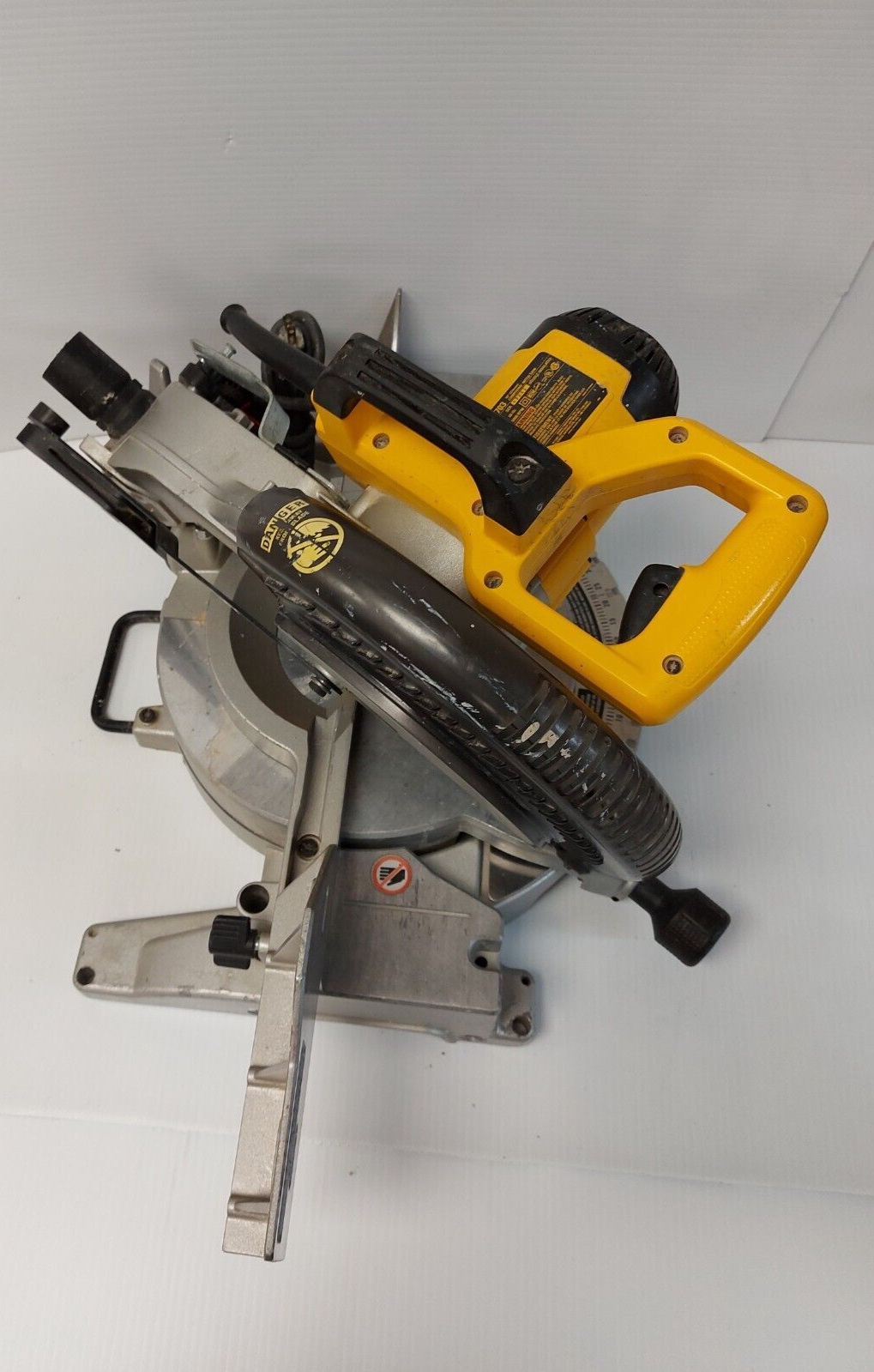 (N82807-1) DeWalt DW703 Mitre Saw