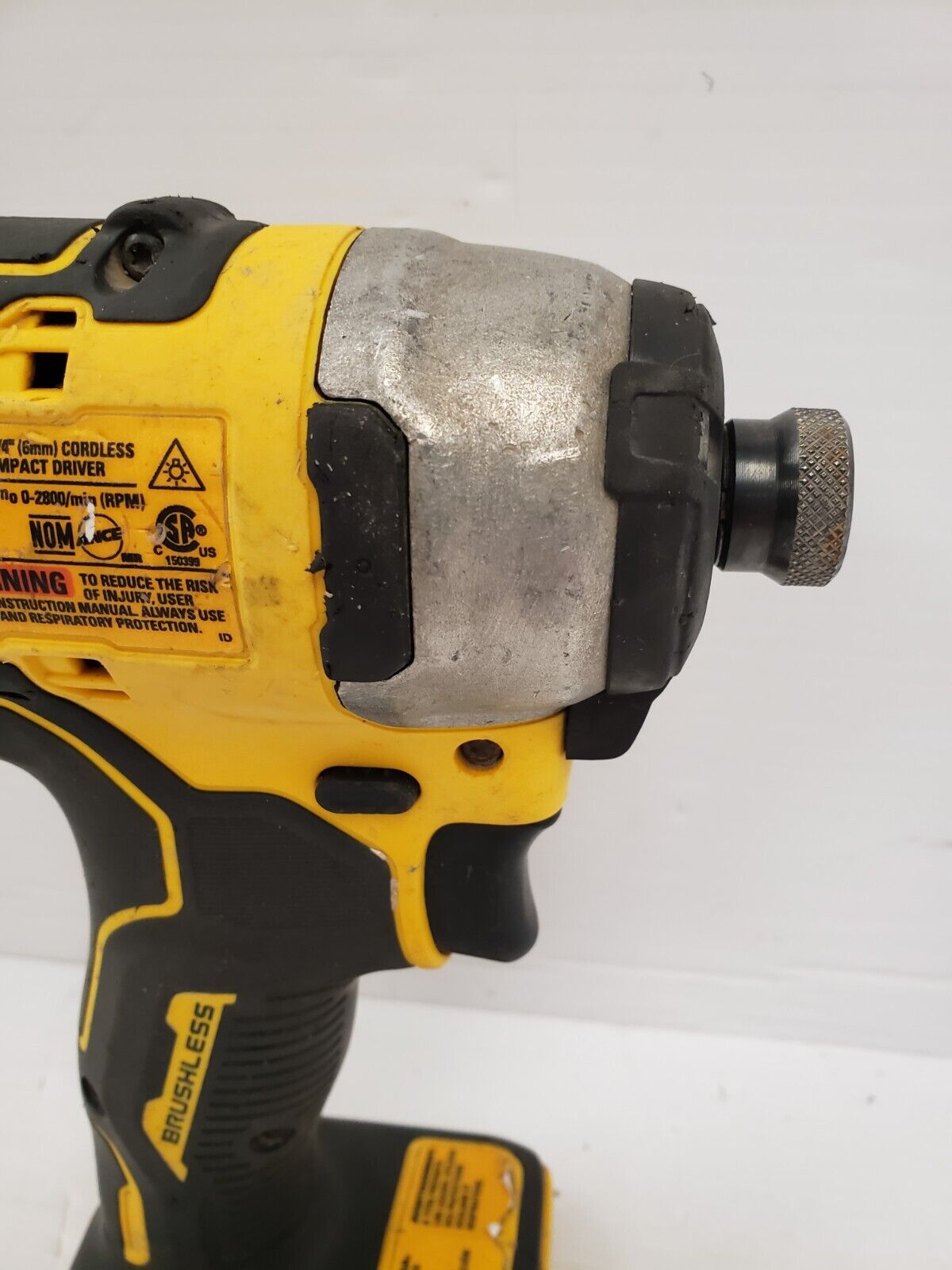 (64341-2) Dewalt DCF890 Drill