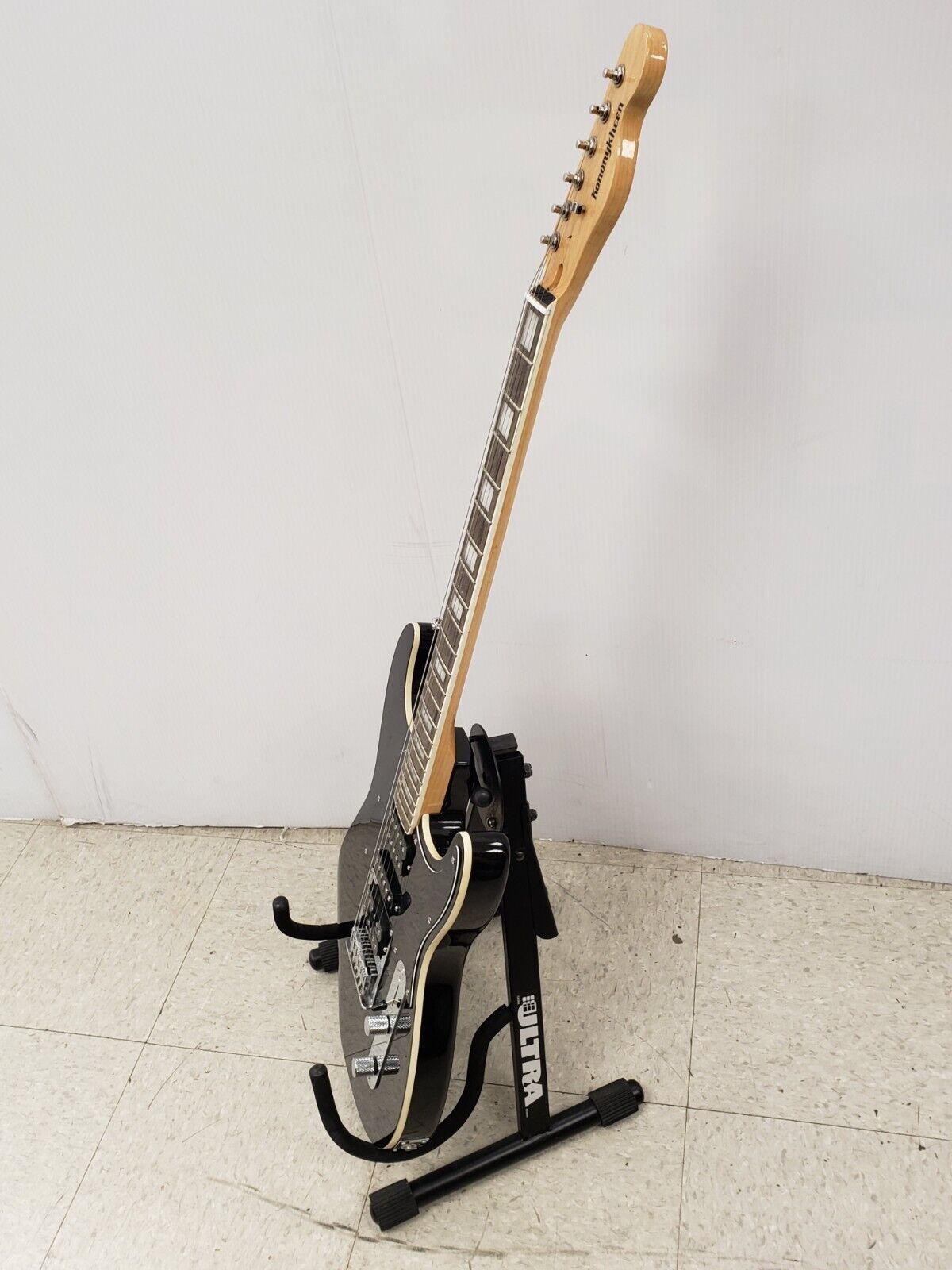 (64338-1) Kononykheen Breed Thirty Eight Guitar