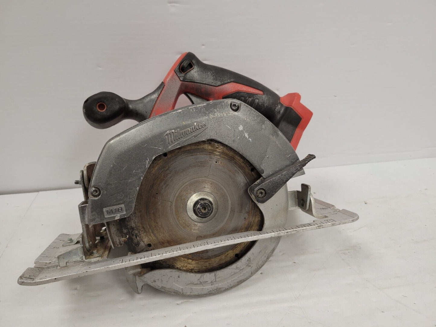 (66597-1) Milwaukee 2630-20 Circular Saw