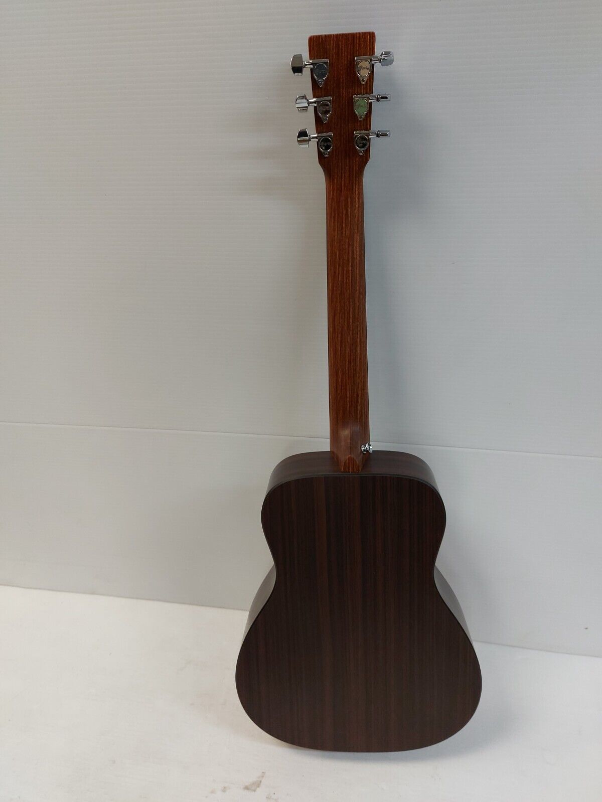 (N83619-1) Martic & Co LXIRE Guitar