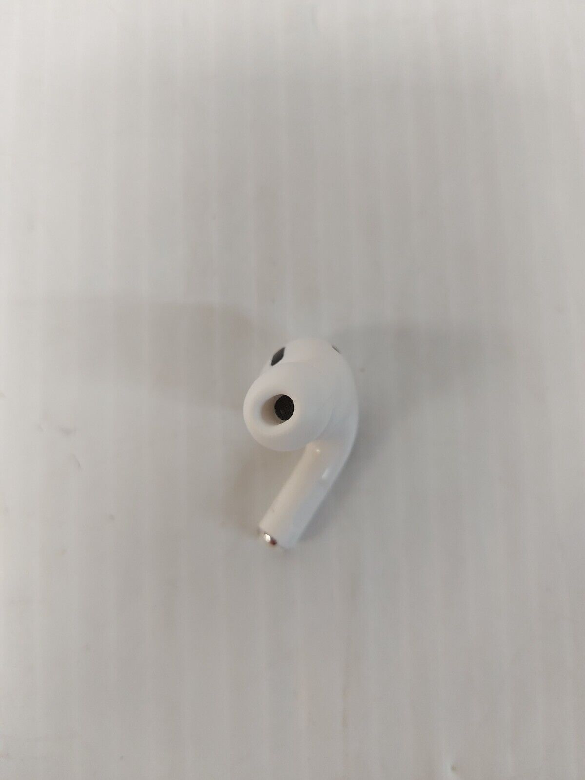 (N84127-1) Apple A3047 Airpods