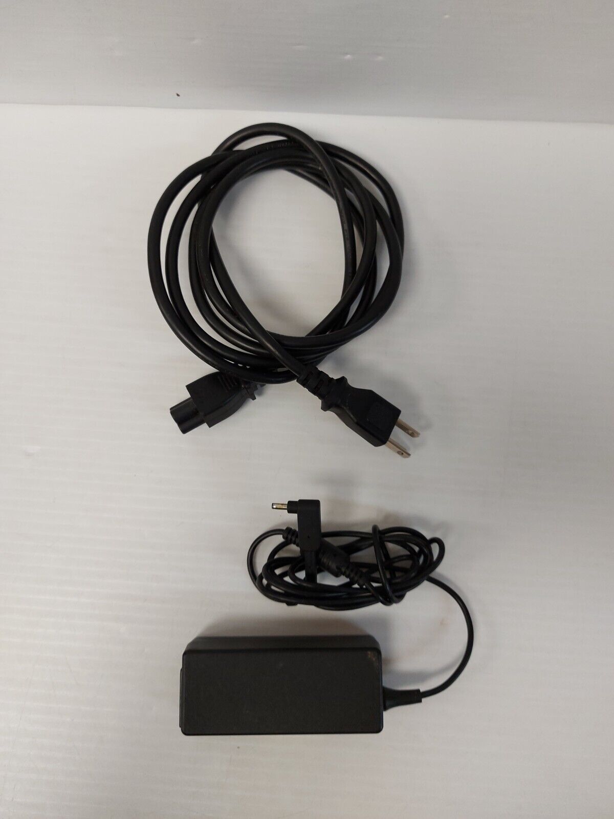 (N80945-1) Acer N19H1  Laptop With Charger and Bag