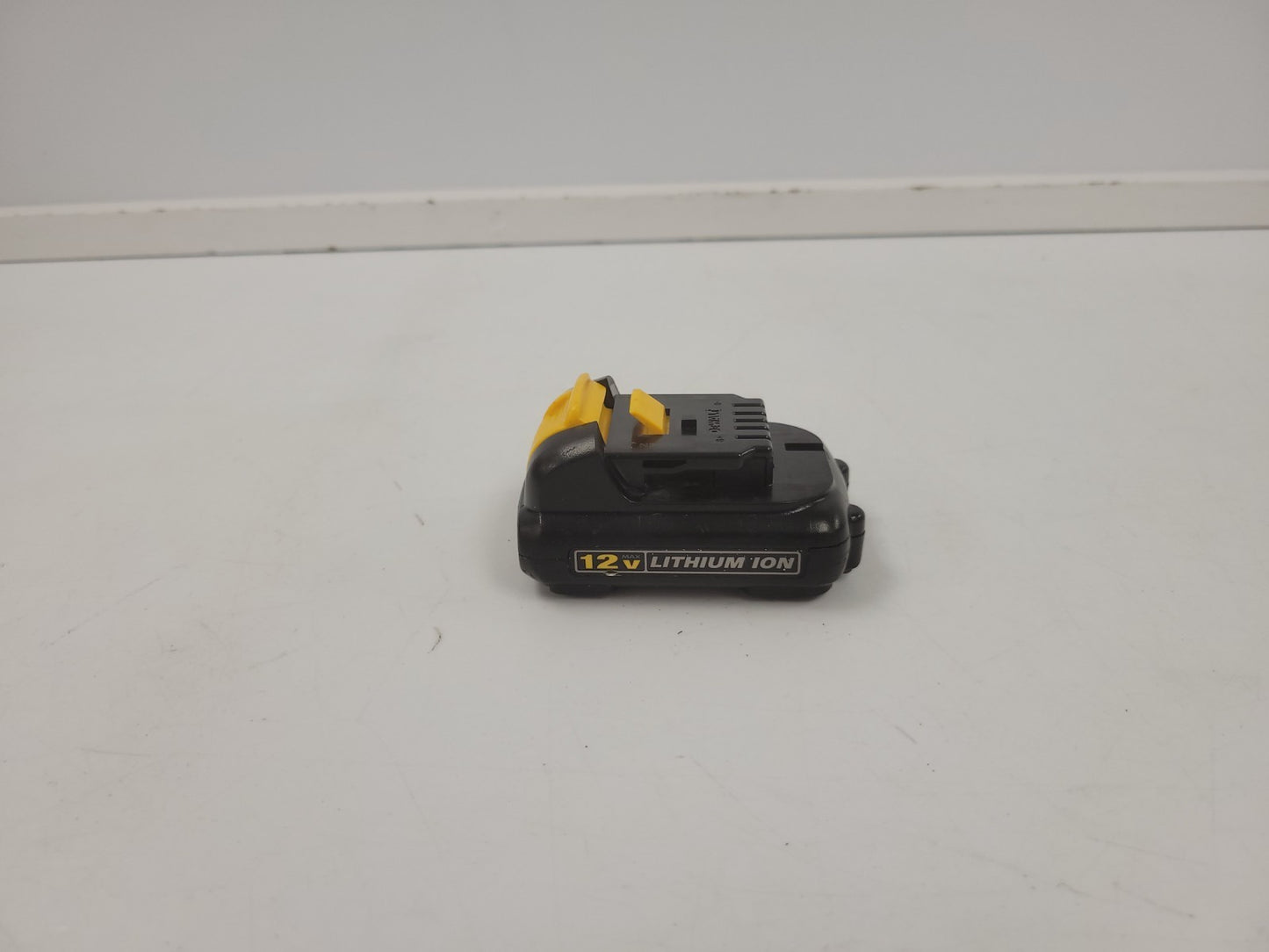 46900977