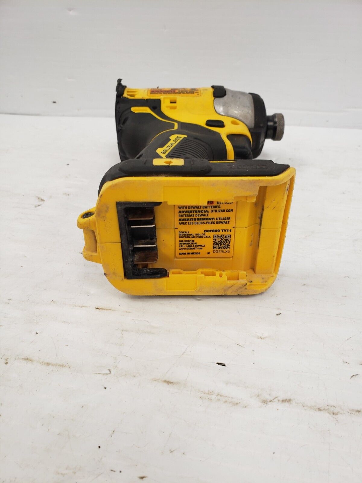 (64341-2) Dewalt DCF890 Drill