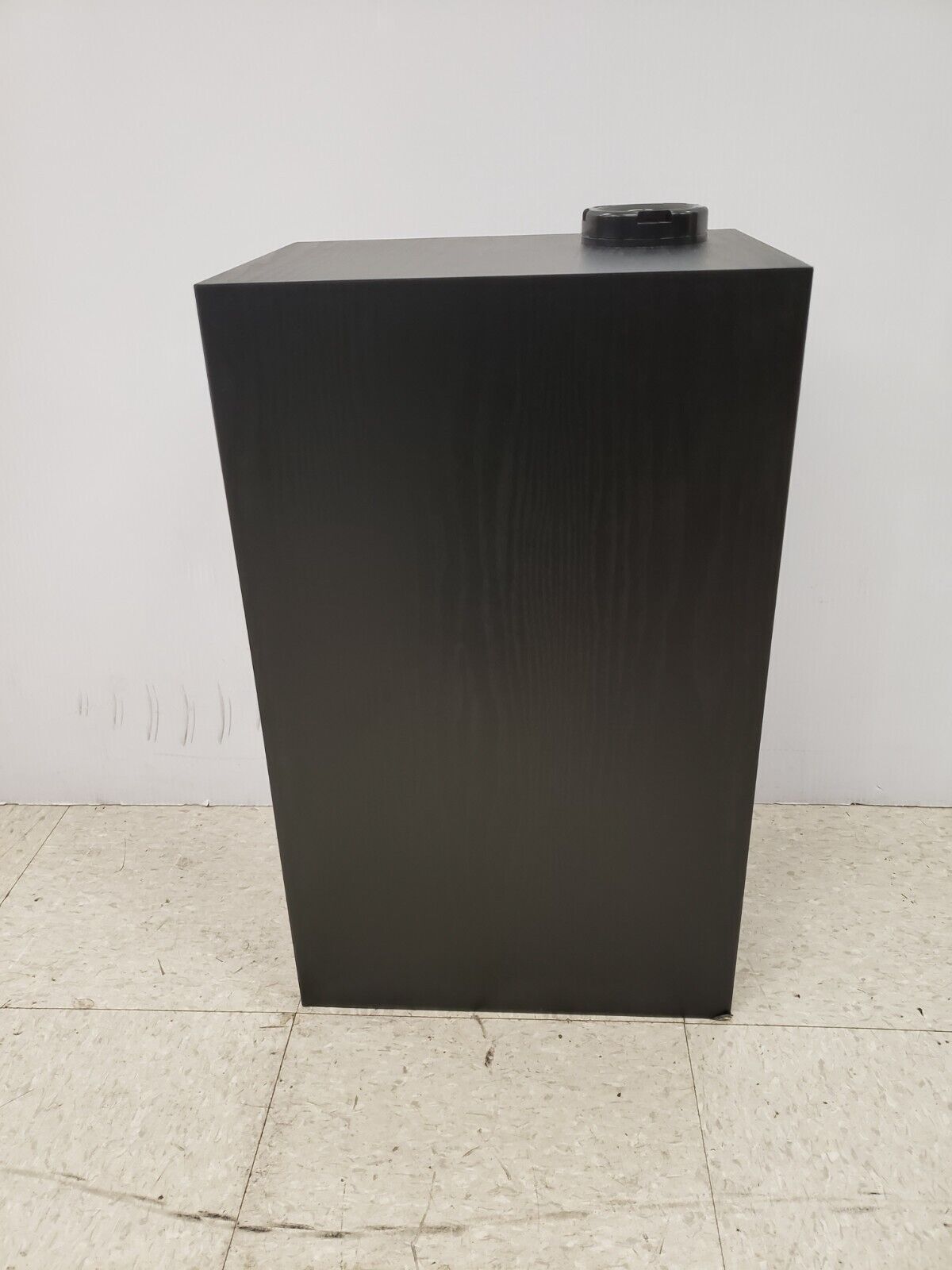 (61918-4) B&W Acoustic Tune Subwoofer