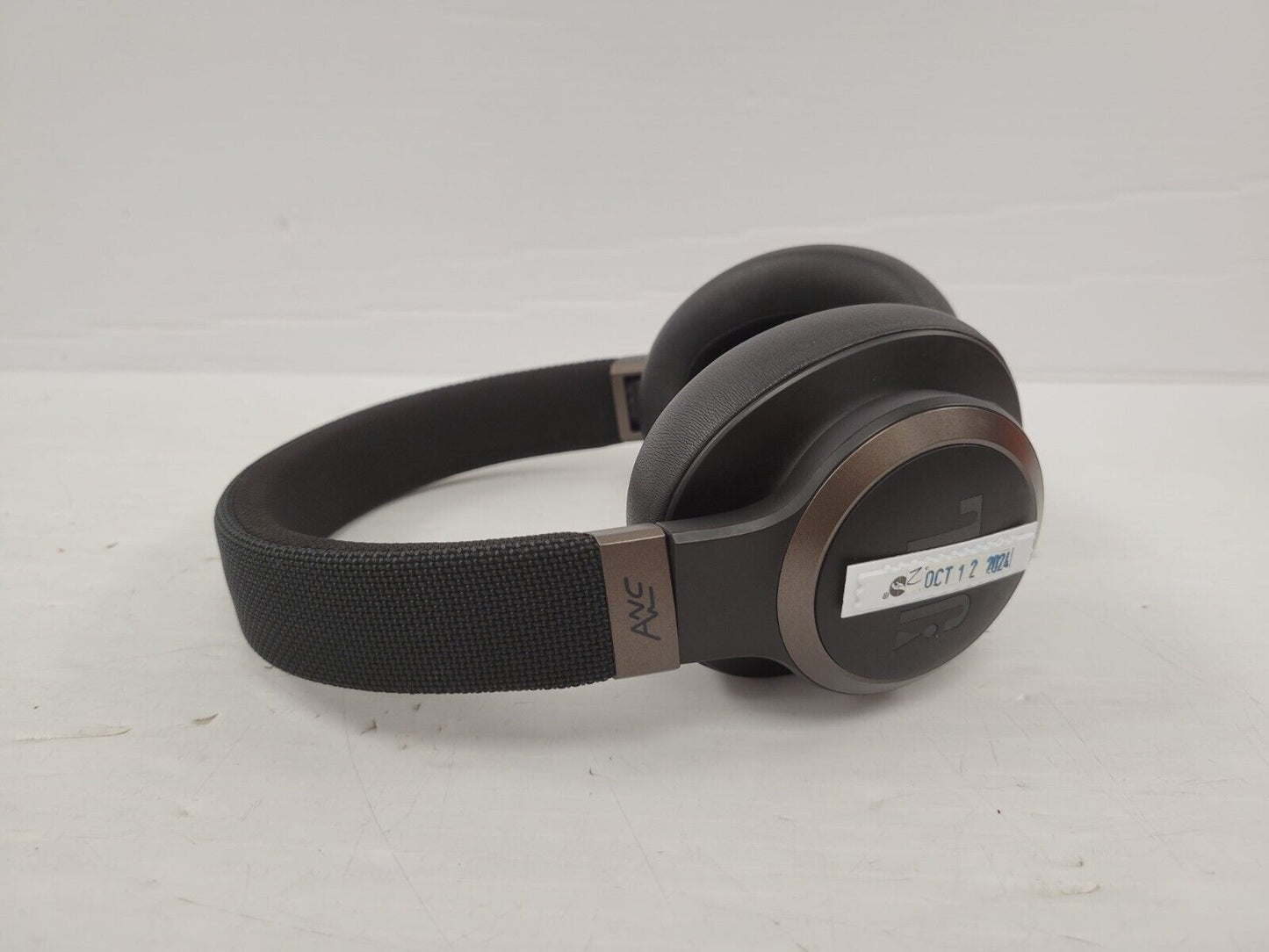 (66471-1) JBL 650BTNC Headphones