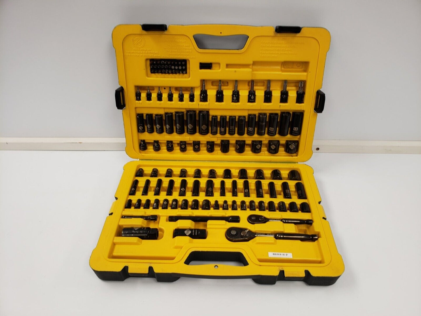 (I-36259) Stanley 58-9236-0 Socket Set-73 Piece