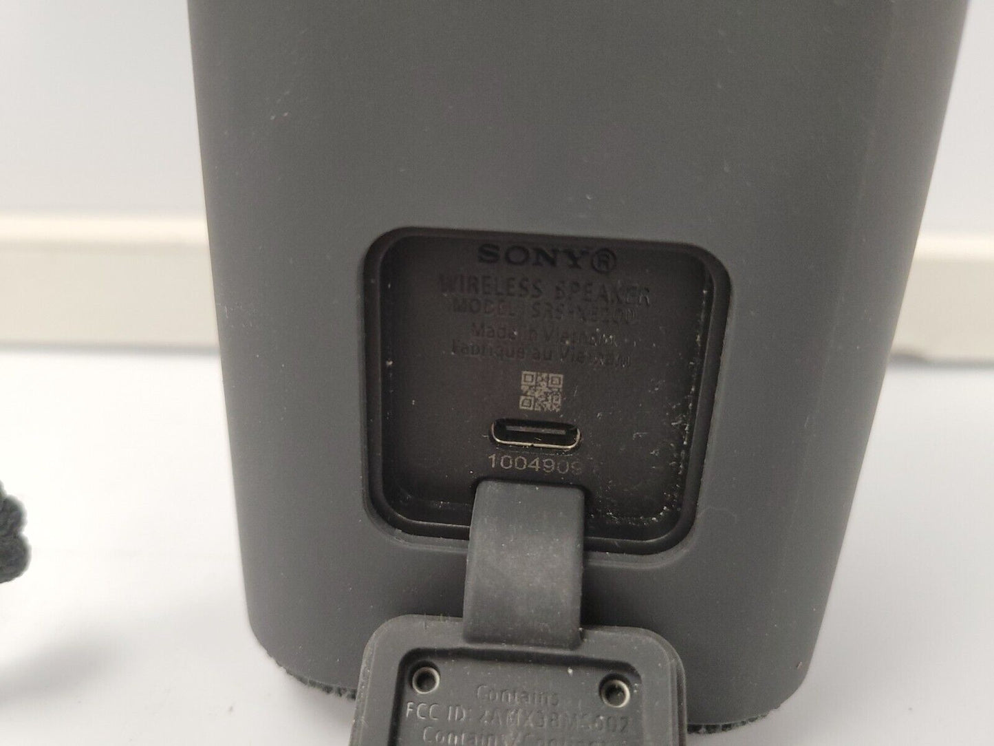 (69824-3) Sony SRS-XE200 Speaker